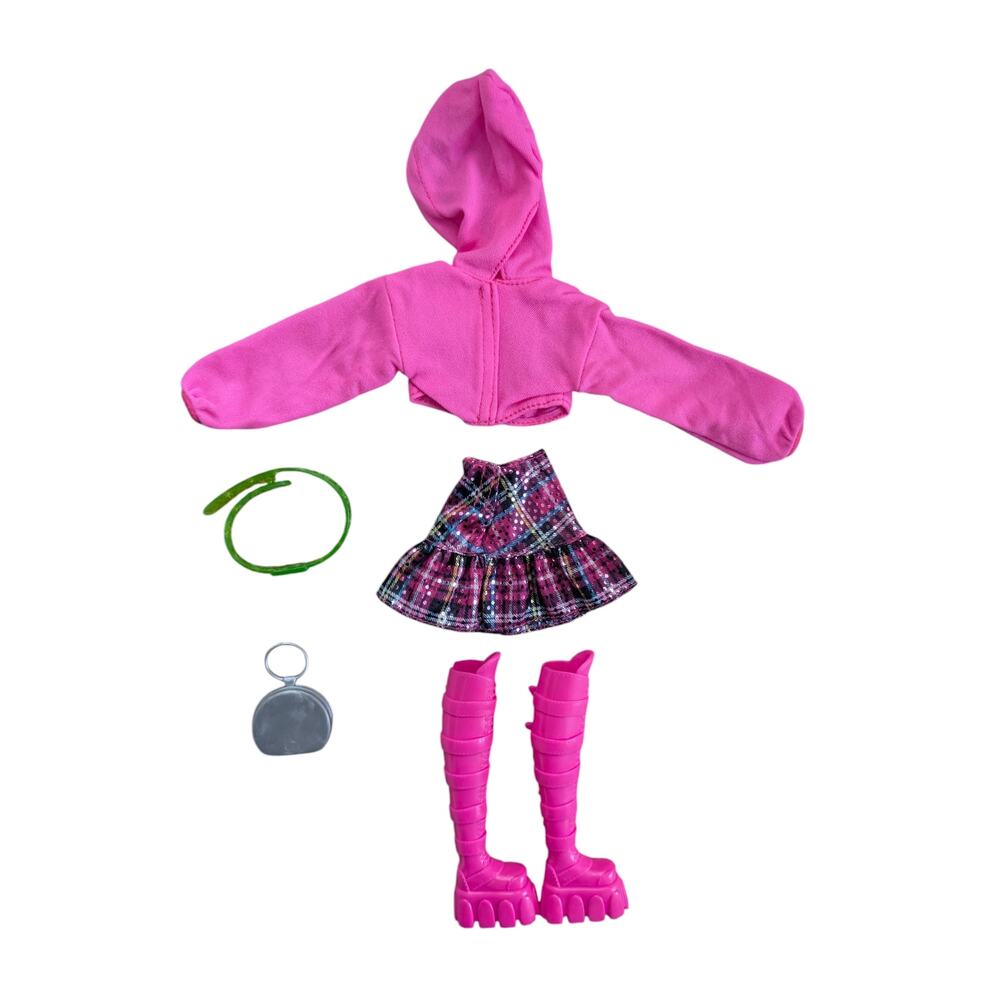 New 2022 Barbie Extra Doll #19 Clothes Outfit Top Skirt Boots Belt & Purse HKP93 - Picture 2 of 2